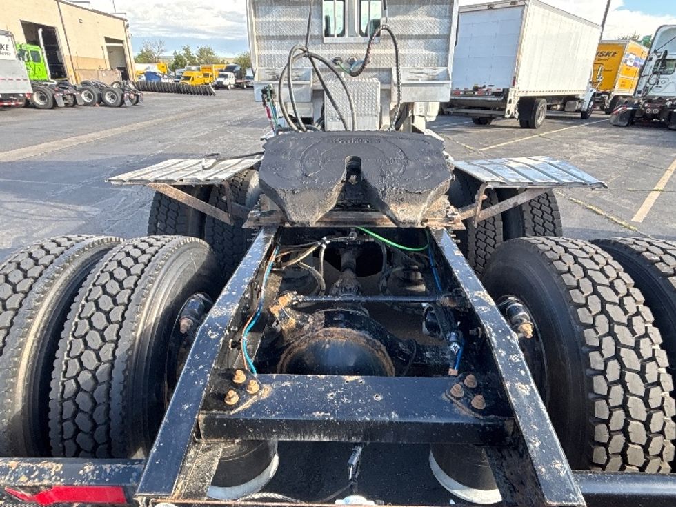 Day Cab Tractor-Heavy Duty Tractors-Freightliner-2020-T12664ST-Salt Lake City-UT-218,191\n\t\tmiles-$ 71,000 - Image 6