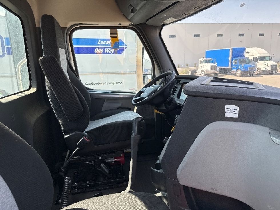 Day Cab Tractor-Heavy Duty Tractors-Freightliner-2020-T12664ST-Salt Lake City-UT-232,839\n\t\tmiles-$ 61,500 - Image 14