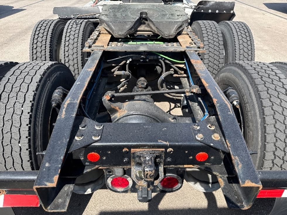 Day Cab Tractor-Heavy Duty Tractors-Freightliner-2020-T12664ST-Salt Lake City-UT-232,839\n\t\tmiles-$ 61,500 - Image 6