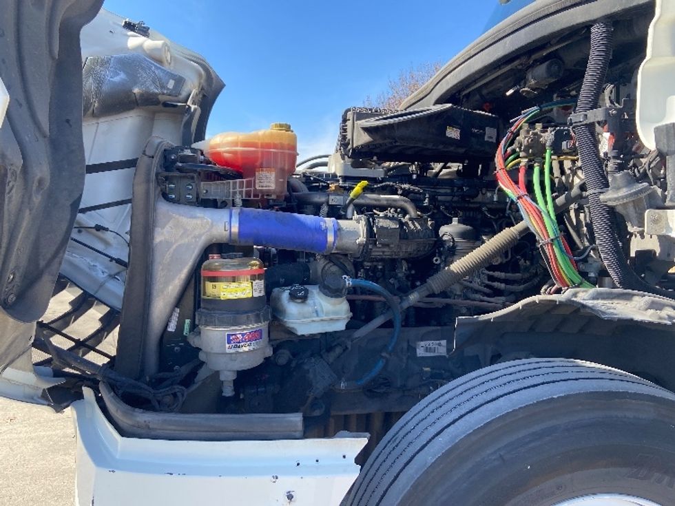 Day Cab Tractor-Heavy Duty Tractors-Freightliner-2020-T12664ST-San Antonio-TX-153,626\n\t\tmiles-$ 66,500 - Image 16