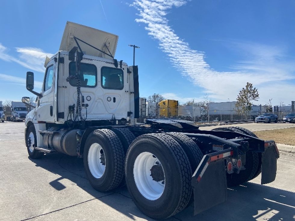 Day Cab Tractor-Heavy Duty Tractors-Freightliner-2020-T12664ST-San Antonio-TX-153,626\n\t\tmiles-$ 66,500 - Image 5