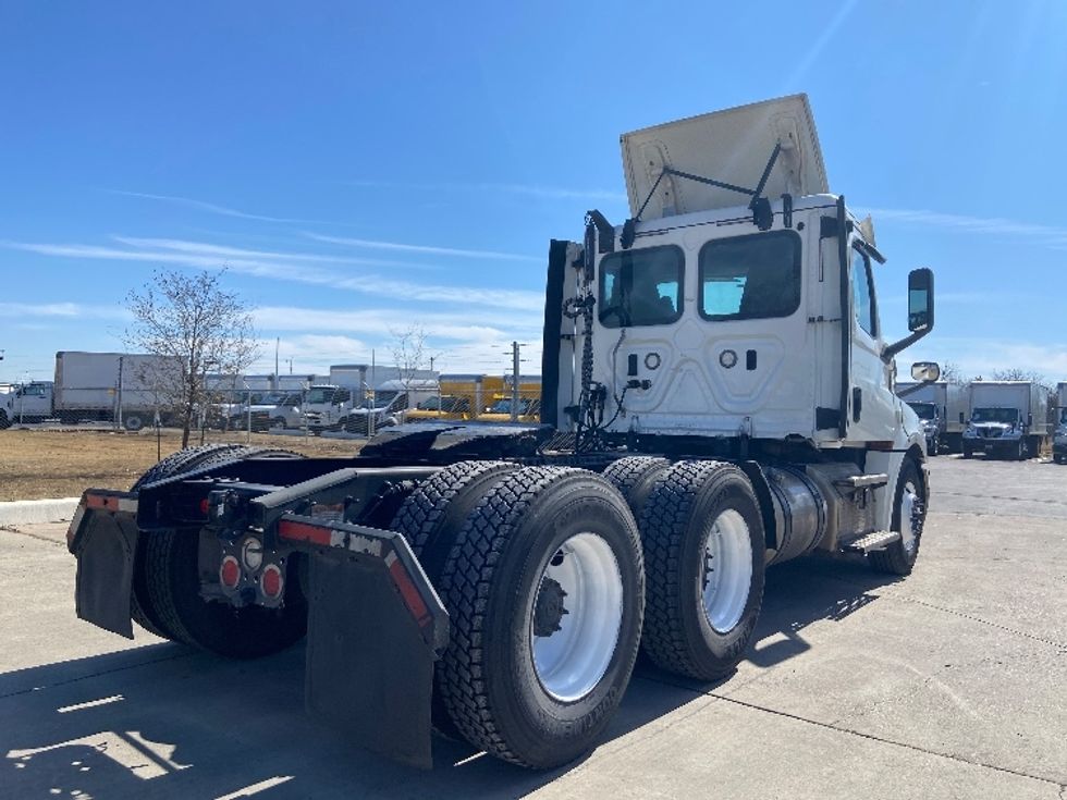 Day Cab Tractor-Heavy Duty Tractors-Freightliner-2020-T12664ST-San Antonio-TX-153,626\n\t\tmiles-$ 66,500 - Image 7