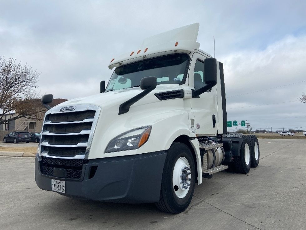 Day Cab Tractor-Heavy Duty Tractors-Freightliner-2020-T12664ST-San Antonio-TX-164,672\n\t\tmiles-$ 66,000 - Image 3