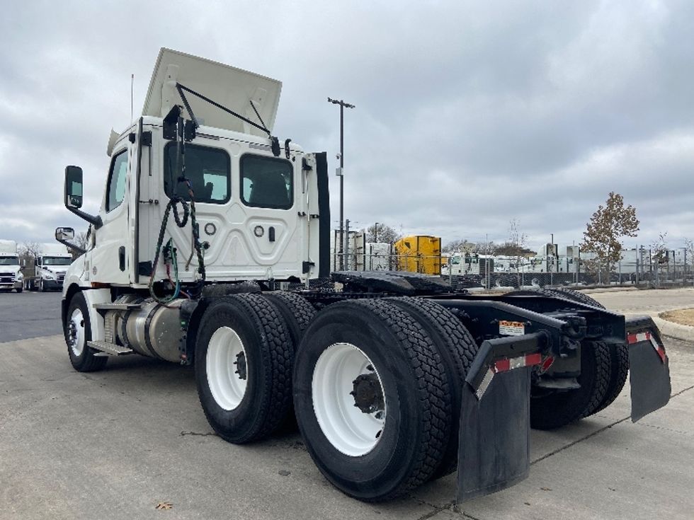 Day Cab Tractor-Heavy Duty Tractors-Freightliner-2020-T12664ST-San Antonio-TX-164,672\n\t\tmiles-$ 66,000 - Image 5