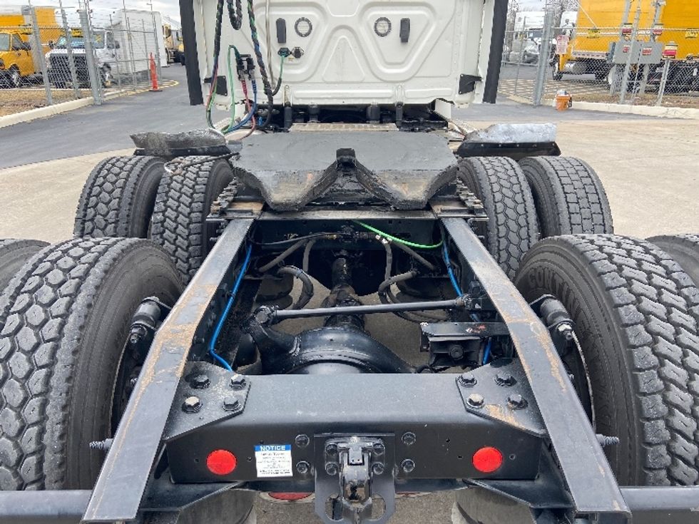 Day Cab Tractor-Heavy Duty Tractors-Freightliner-2020-T12664ST-San Antonio-TX-164,672\n\t\tmiles-$ 66,000 - Image 6