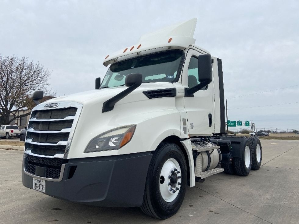 Day Cab Tractor-Heavy Duty Tractors-Freightliner-2020-T12664ST-San Antonio-TX-198,288\n\t\tmiles-$ 64,000 - Image 3
