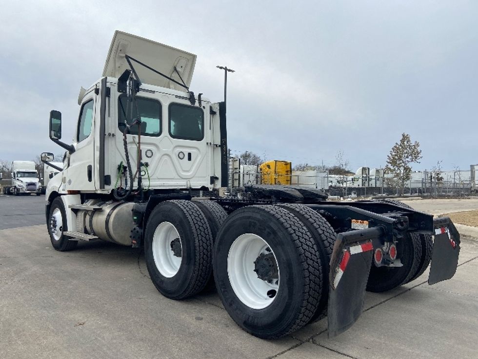 Day Cab Tractor-Heavy Duty Tractors-Freightliner-2020-T12664ST-San Antonio-TX-199,527\n\t\tmiles-$ 64,000 - Image 5