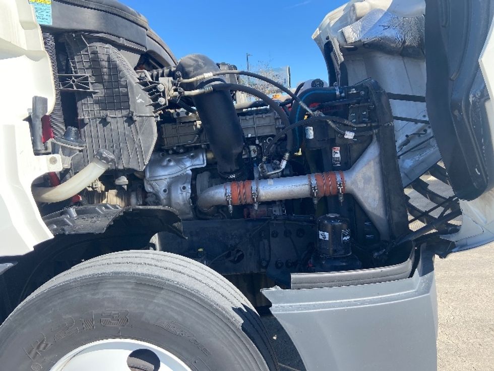 Day Cab Tractor-Heavy Duty Tractors-Freightliner-2020-T12664ST-San Antonio-TX-213,462\n\t\tmiles-$ 63,000 - Image 15