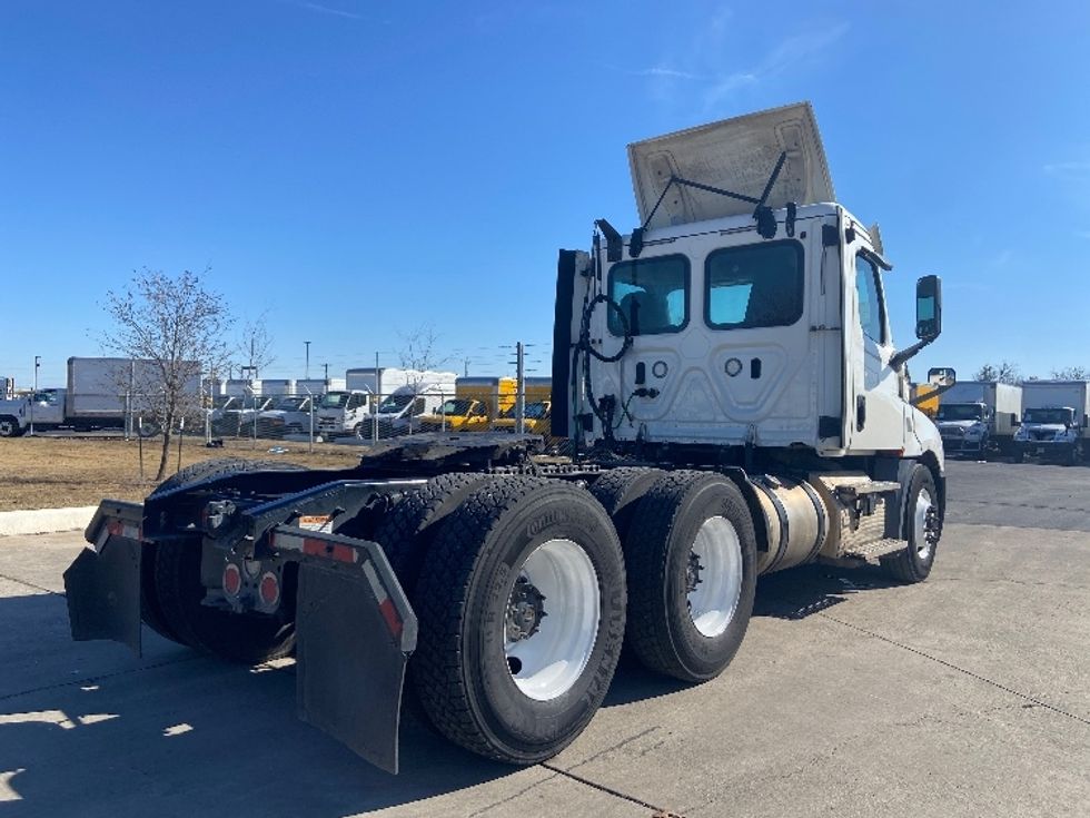 Day Cab Tractor-Heavy Duty Tractors-Freightliner-2020-T12664ST-San Antonio-TX-213,462\n\t\tmiles-$ 63,000 - Image 7