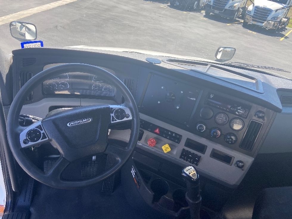 Day Cab Tractor-Heavy Duty Tractors-Freightliner-2020-T12664ST-San Antonio-TX-229,130\n\t\tmiles-$ 56,750 - Image 11
