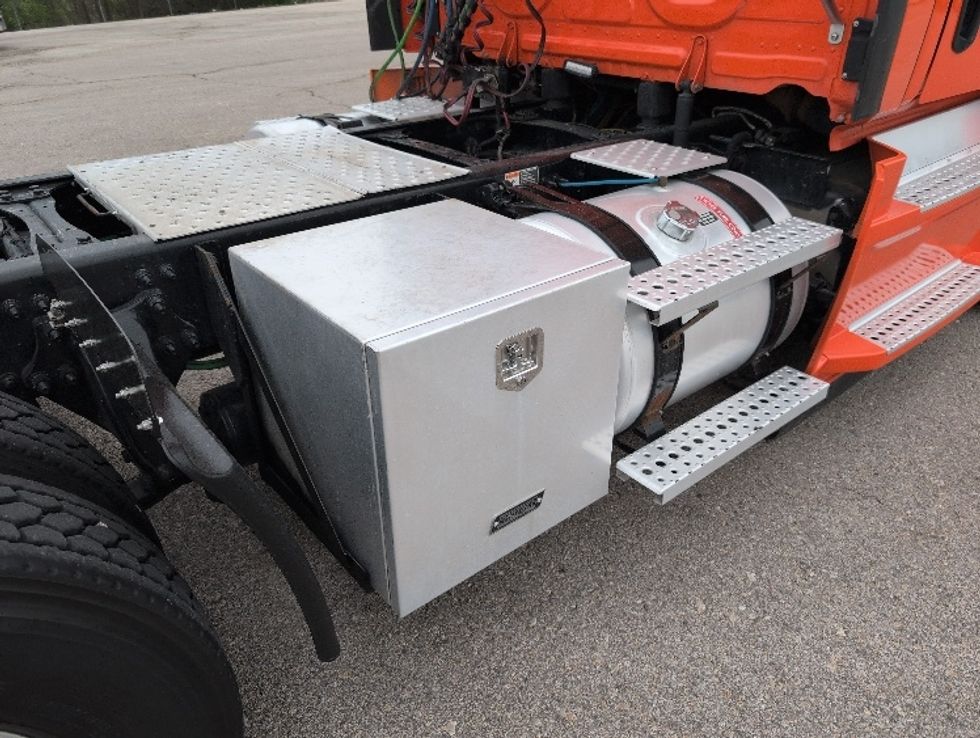 Day Cab Tractor-Heavy Duty Tractors-Freightliner-2020-T12664ST-San Antonio-TX-456,949\n\t\tmiles-$ 48,000 - Image 17