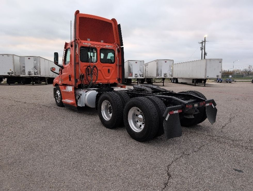 Day Cab Tractor-Heavy Duty Tractors-Freightliner-2020-T12664ST-San Antonio-TX-456,949\n\t\tmiles-$ 48,000 - Image 5
