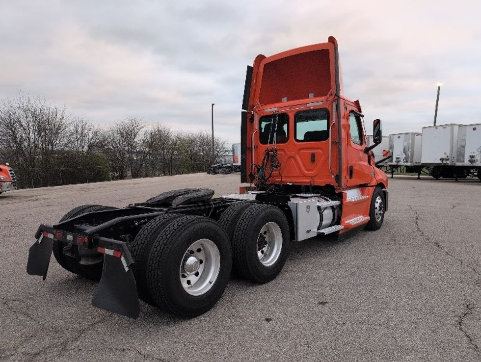 Day Cab Tractor-Heavy Duty Tractors-Freightliner-2020-T12664ST-San Antonio-TX-456,949\n\t\tmiles-$ 48,000 - Image 7