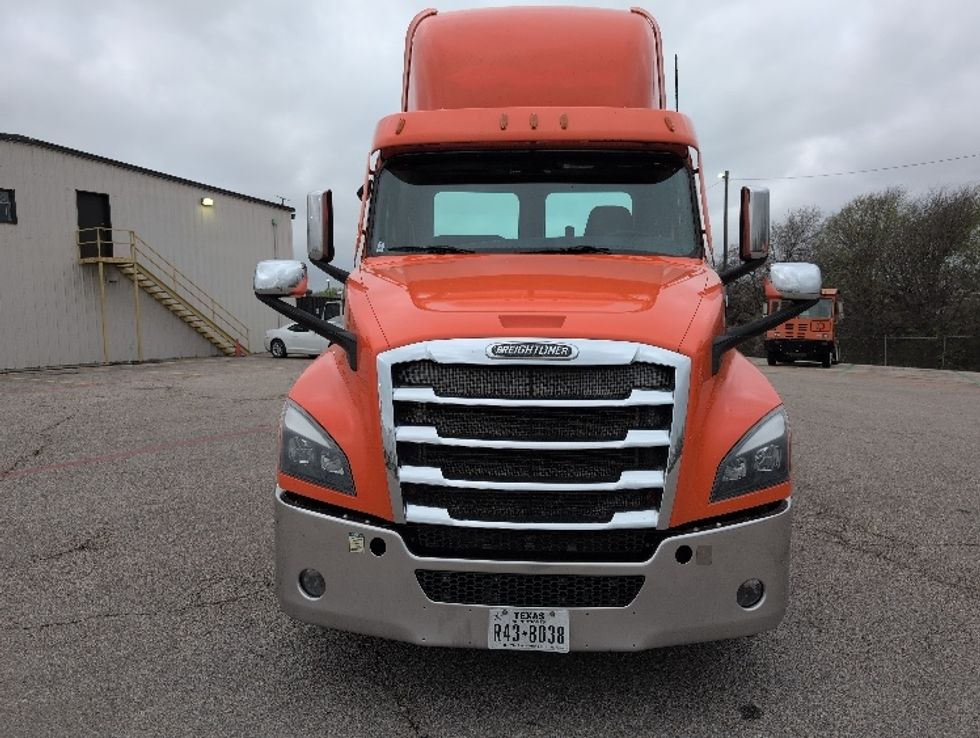 Day Cab Tractor-Heavy Duty Tractors-Freightliner-2020-T12664ST-San Antonio-TX-465,841\n\t\tmiles-$ 45,000 - Image 2