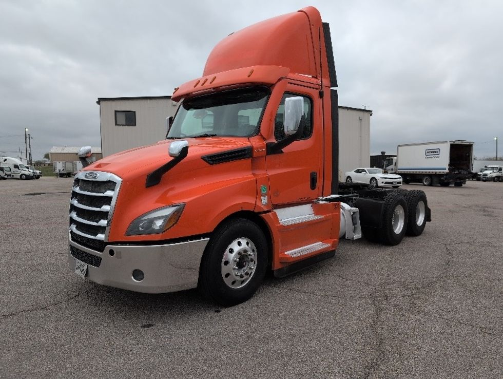 Day Cab Tractor-Heavy Duty Tractors-Freightliner-2020-T12664ST-San Antonio-TX-465,841\n\t\tmiles-$ 45,000 - Image 3