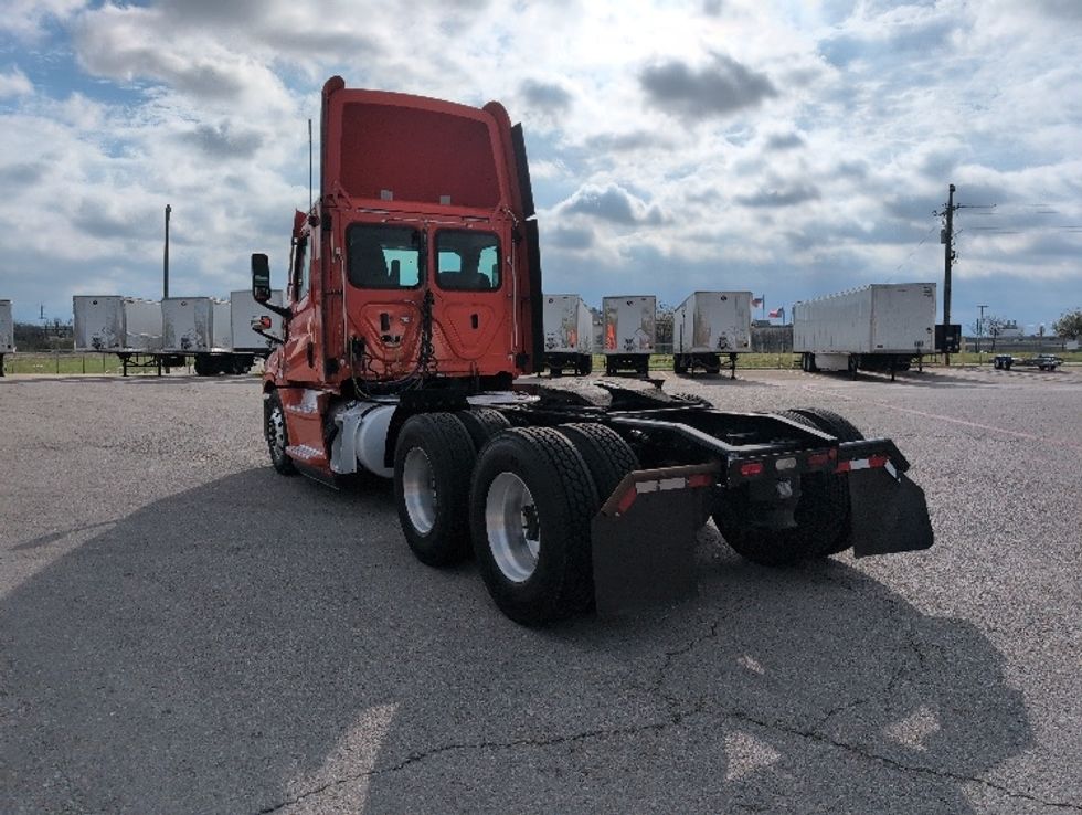 Day Cab Tractor-Heavy Duty Tractors-Freightliner-2020-T12664ST-San Antonio-TX-491,174\n\t\tmiles-$ 43,500 - Image 5