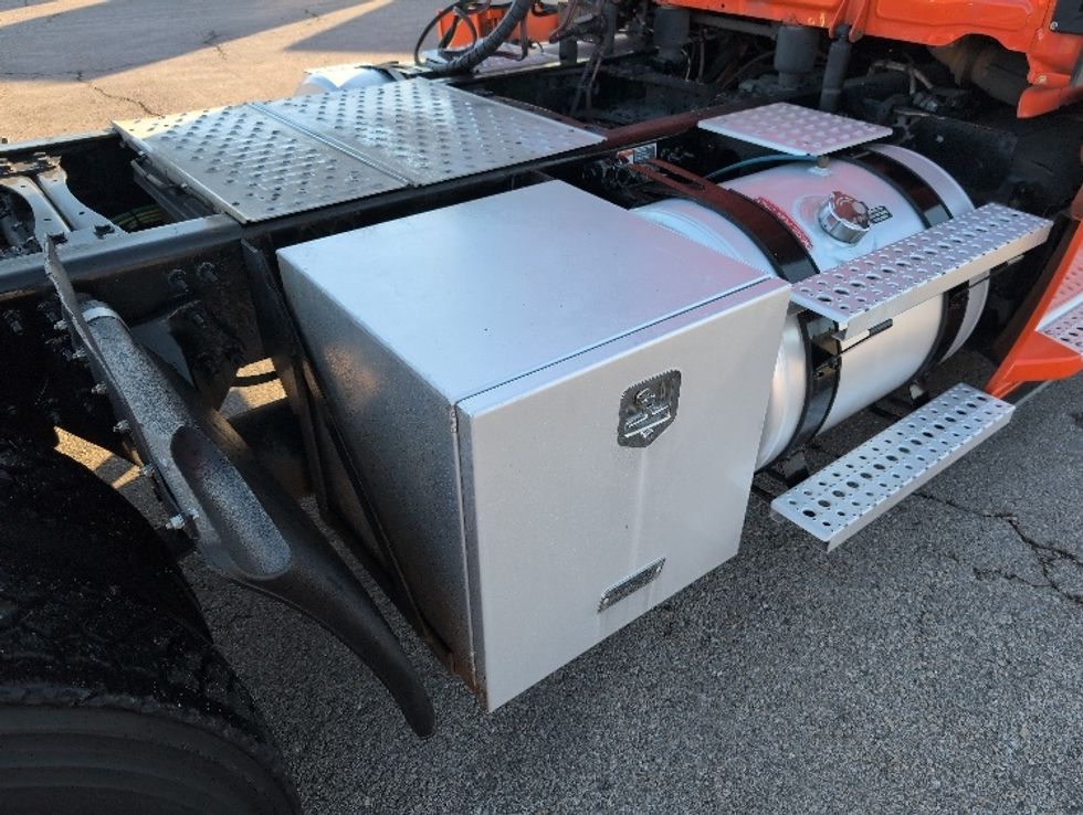 Day Cab Tractor-Heavy Duty Tractors-Freightliner-2020-T12664ST-San Antonio-TX-493,387\n\t\tmiles-$ 43,250 - Image 17