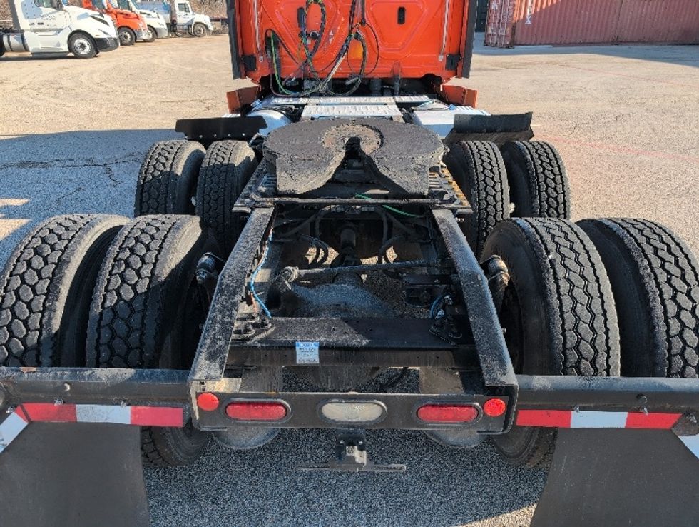 Day Cab Tractor-Heavy Duty Tractors-Freightliner-2020-T12664ST-San Antonio-TX-502,340\n\t\tmiles-$ 42,250 - Image 6