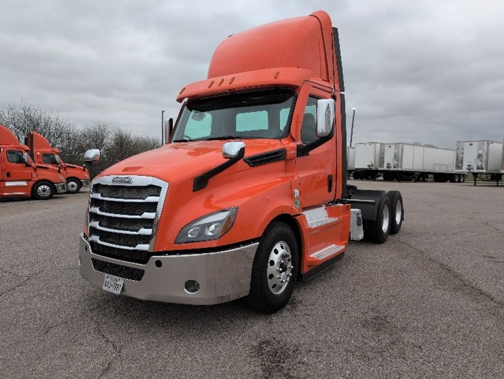 Day Cab Tractor-Heavy Duty Tractors-Freightliner-2020-T12664ST-San Antonio-TX-504,042\n\t\tmiles-$ 42,000 - Image 3