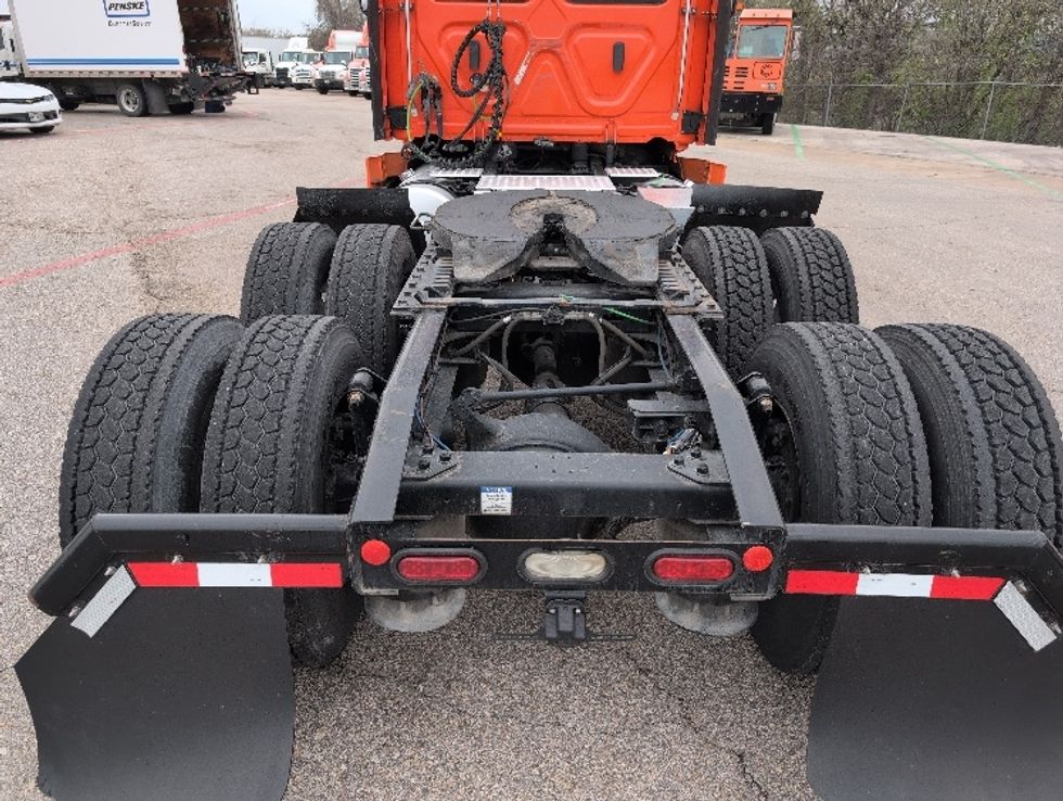 Day Cab Tractor-Heavy Duty Tractors-Freightliner-2020-T12664ST-San Antonio-TX-504,042\n\t\tmiles-$ 42,000 - Image 6
