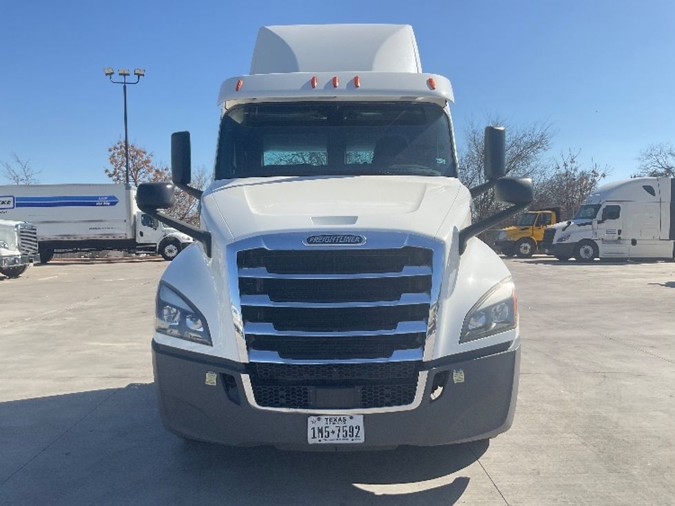 Day Cab Tractor-Heavy Duty Tractors-Freightliner-2020-T12664ST-San Antonio-TX-542,785\n\t\tmiles-$ 37,000 - Image 2
