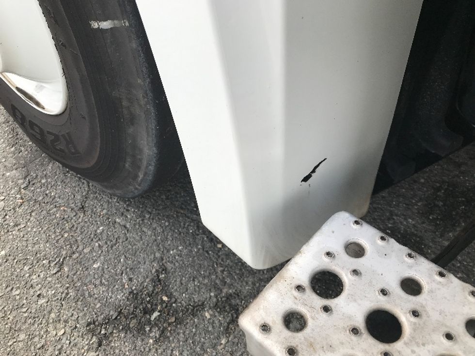 Day Cab Tractor-Heavy Duty Tractors-Freightliner-2020-T12664ST-Sandston-VA-575,079\n\t\tmiles-$ 47,000 - Image 22