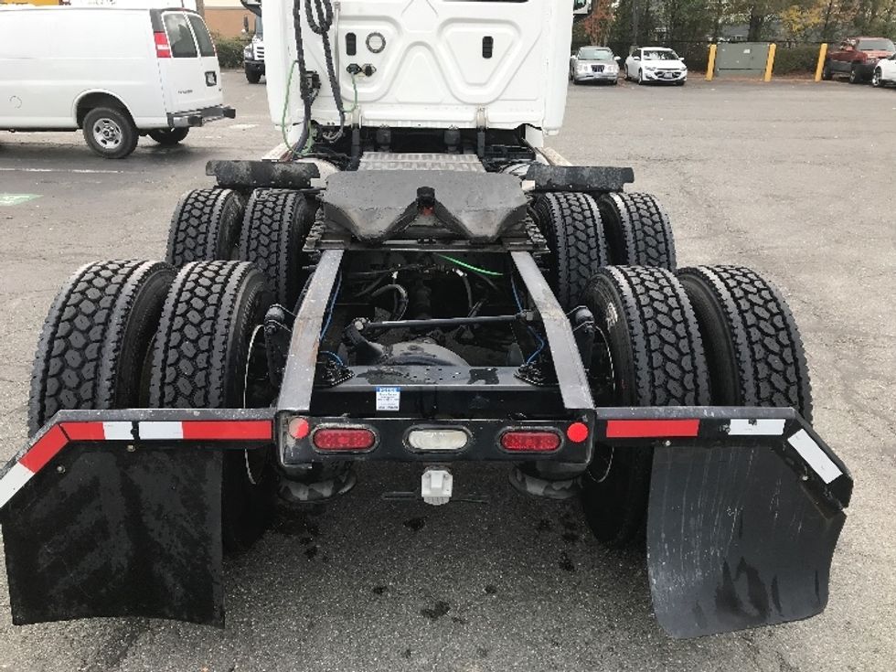 Day Cab Tractor-Heavy Duty Tractors-Freightliner-2020-T12664ST-Sandston-VA-575,079\n\t\tmiles-$ 47,000 - Image 6