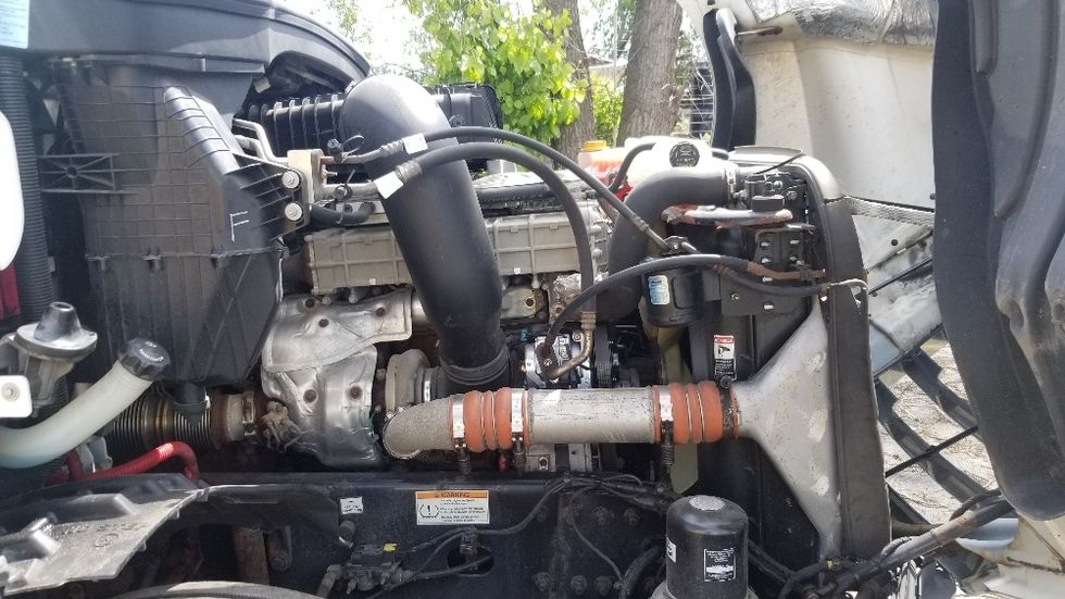 Day Cab Tractor-Heavy Duty Tractors-Freightliner-2020-T12664ST-Scarborough-ON-904,033\n\t\tkm-$ 49,000 - Image 15
