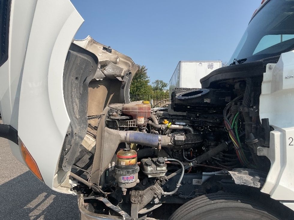 Day Cab Tractor-Heavy Duty Tractors-Freightliner-2020-T12664ST-South Bend-IN-268,602\n\t\tmiles-$ 71,750 - Image 16