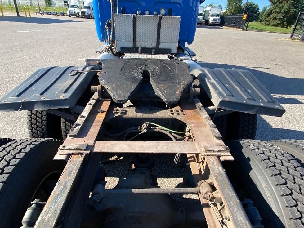 2020 Freightliner Cascadia 126" Day cab photo 6