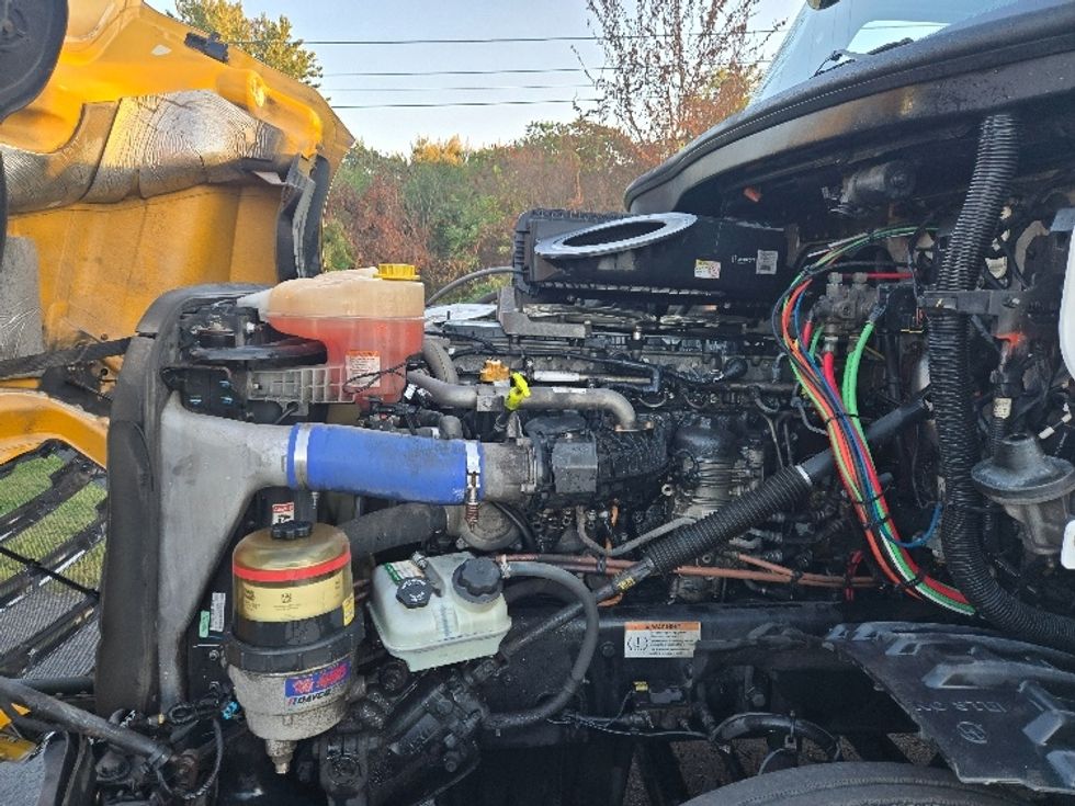 Day Cab Tractor-Heavy Duty Tractors-Freightliner-2020-T12664ST-South Plainfield-NJ-436,692\n\t\tmiles-$ 46,500 - Image 16