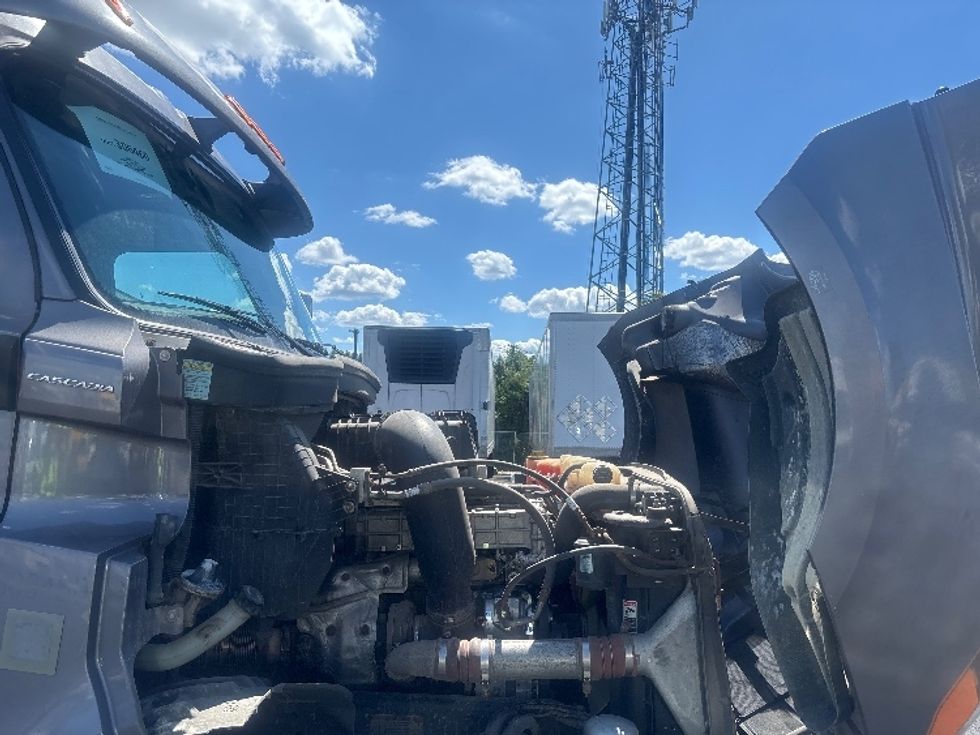 Day Cab Tractor-Heavy Duty Tractors-Freightliner-2020-T12664ST-South Plainfield-NJ-649,383\n\t\tmiles-$ 28,750 - Image 15