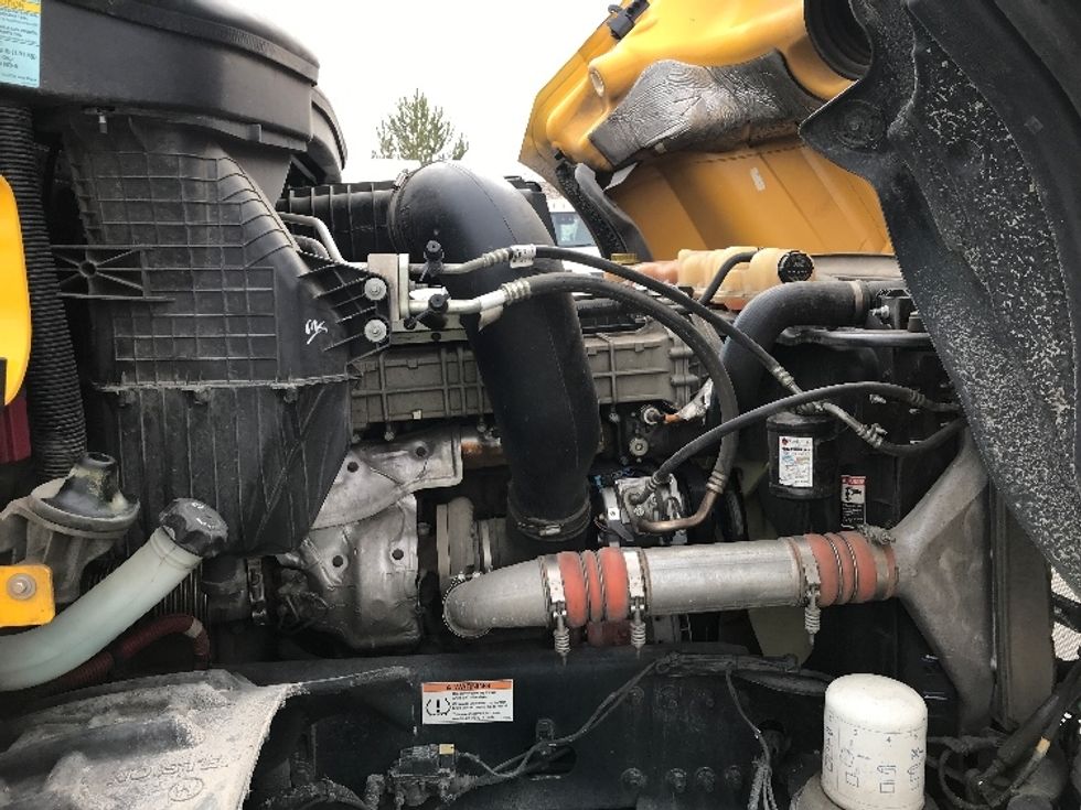 Day Cab Tractor-Heavy Duty Tractors-Freightliner-2020-T12664ST-Sparks-NV-314,813\n\t\tmiles-$ 68,750 - Image 15