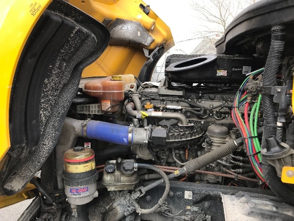 Day Cab Tractor-Heavy Duty Tractors-Freightliner-2020-T12664ST-Sparks-NV-314,813\n\t\tmiles-$ 68,750 - Image 16