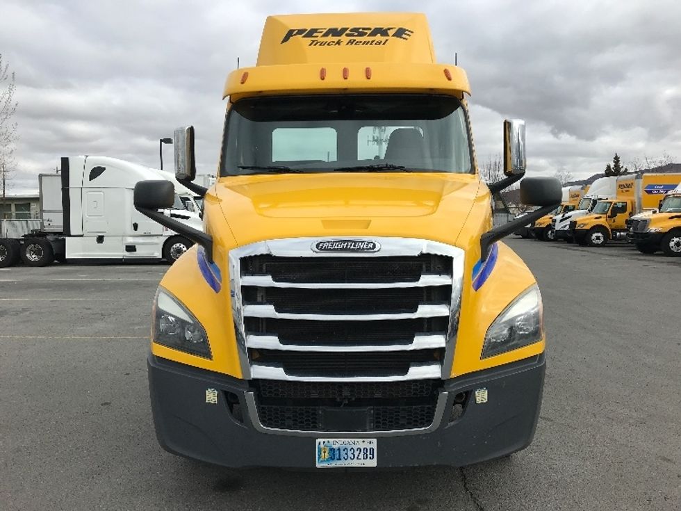 Day Cab Tractor-Heavy Duty Tractors-Freightliner-2020-T12664ST-Sparks-NV-314,813\n\t\tmiles-$ 68,750 - Image 2
