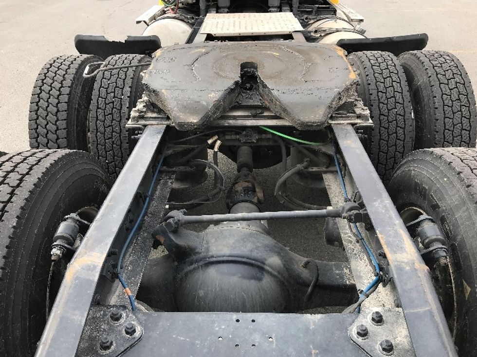 Day Cab Tractor-Heavy Duty Tractors-Freightliner-2020-T12664ST-Sparks-NV-314,813\n\t\tmiles-$ 68,750 - Image 6