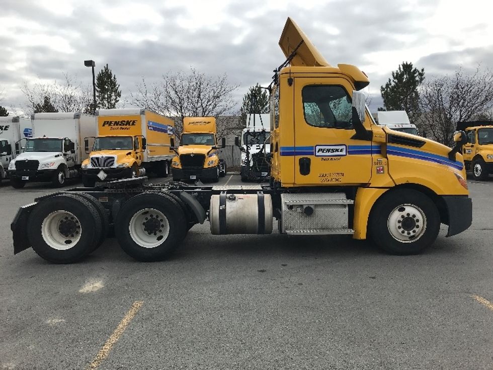 Day Cab Tractor-Heavy Duty Tractors-Freightliner-2020-T12664ST-Sparks-NV-314,813\n\t\tmiles-$ 68,750 - Image 8