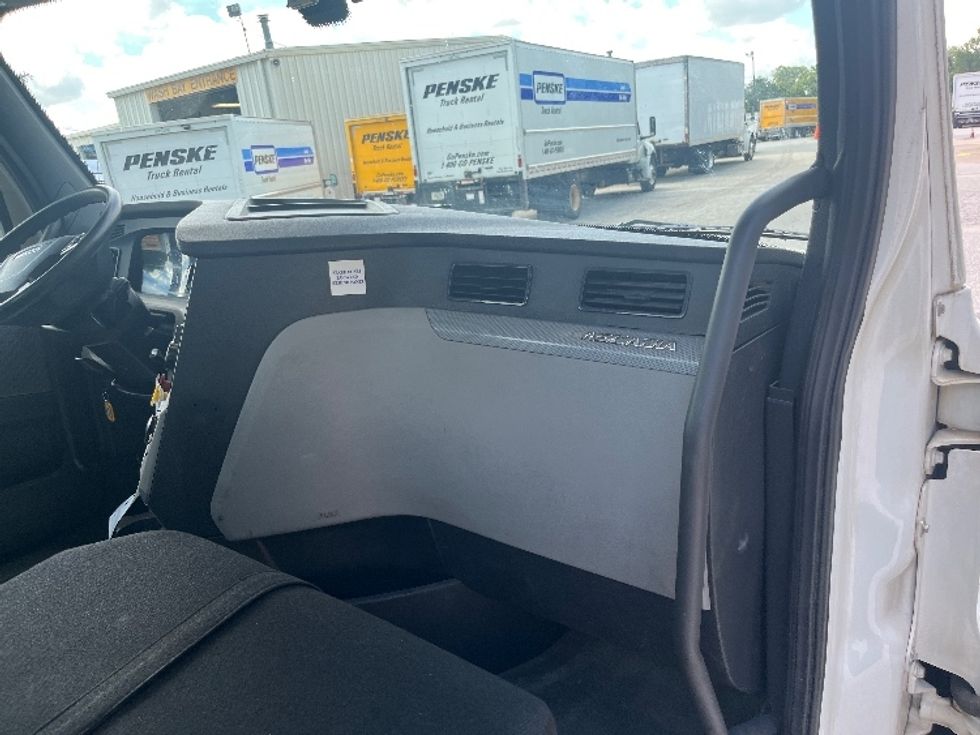 Day Cab Tractor-Heavy Duty Tractors-Freightliner-2020-T12664ST-Spartanburg-SC-232,544\n\t\tmiles-$ 65,000 - Image 13