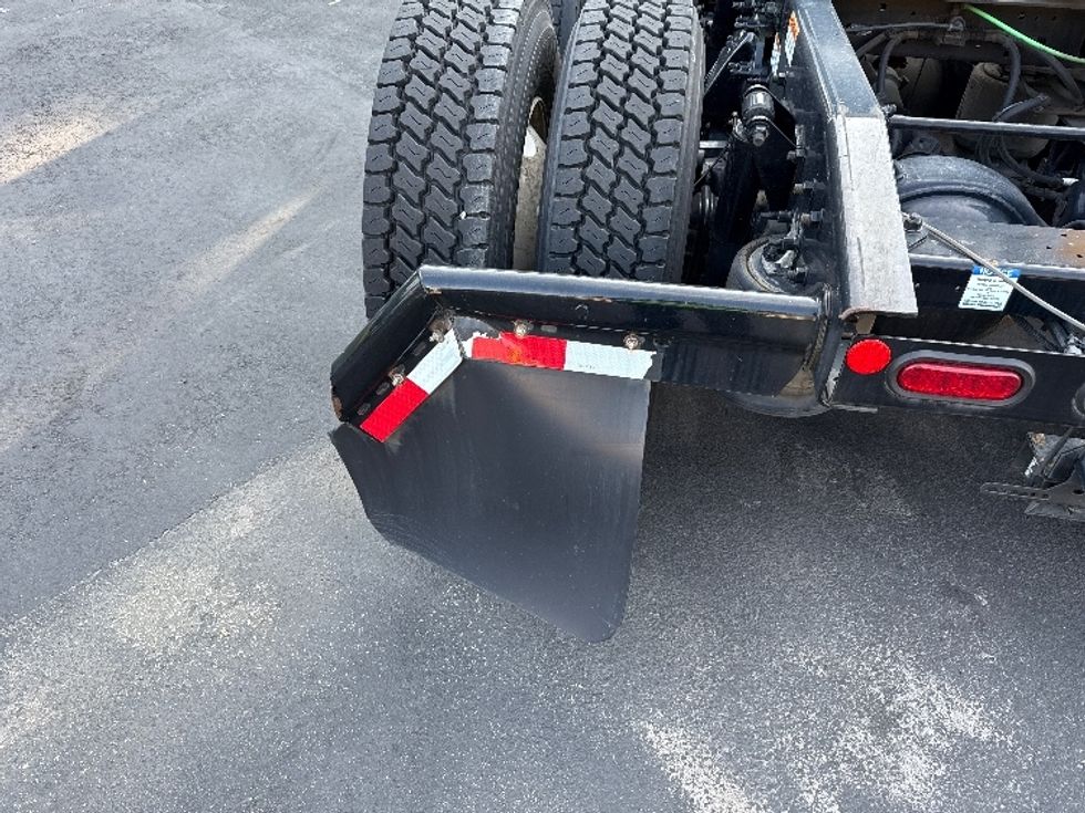 Day Cab Tractor-Heavy Duty Tractors-Freightliner-2020-T12664ST-Spartanburg-SC-232,544\n\t\tmiles-$ 65,000 - Image 19