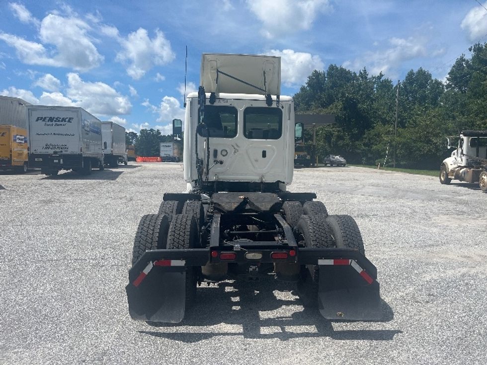 Day Cab Tractor-Heavy Duty Tractors-Freightliner-2020-T12664ST-Spartanburg-SC-232,544\n\t\tmiles-$ 65,000 - Image 6