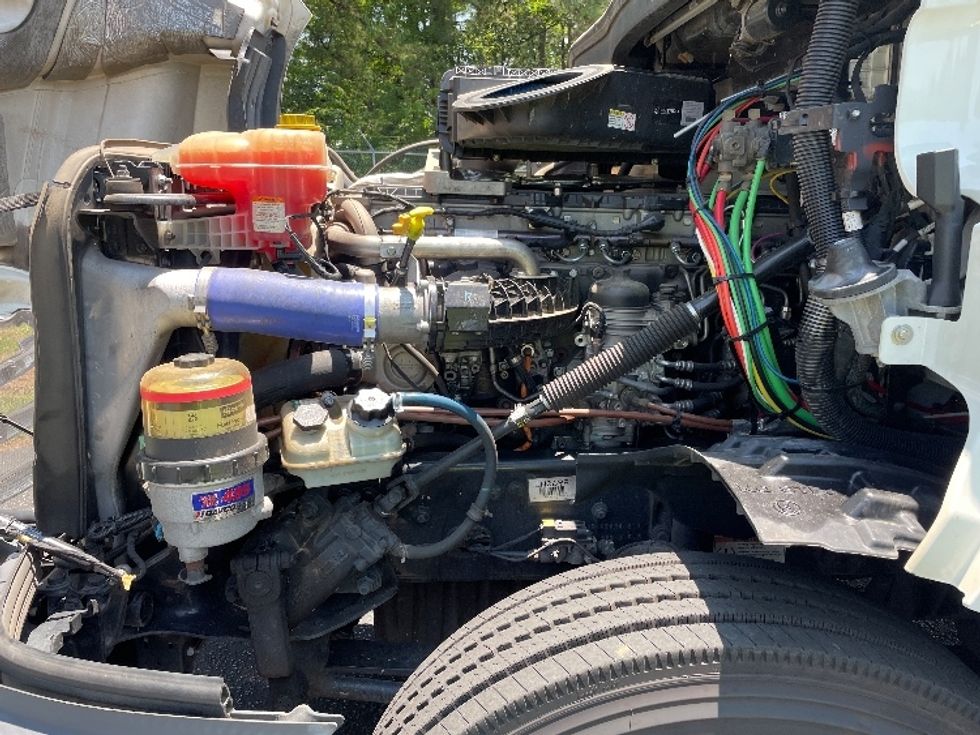 Day Cab Tractor-Heavy Duty Tractors-Freightliner-2020-T12664ST-Spartanburg-SC-315,489\n\t\tmiles-$ 59,750 - Image 16