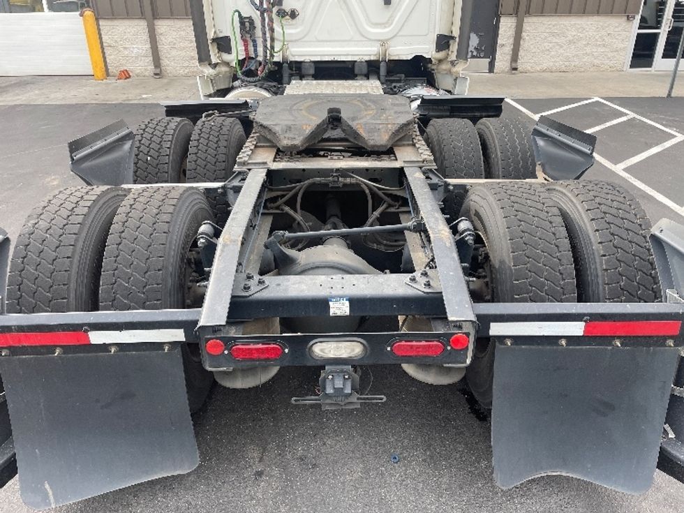 Day Cab Tractor-Heavy Duty Tractors-Freightliner-2020-T12664ST-Spartanburg-SC-457,505\n\t\tmiles-$ 56,750 - Image 6