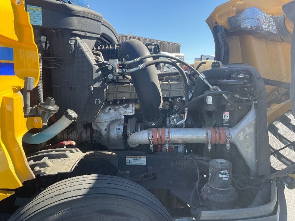 Day Cab Tractor-Heavy Duty Tractors-Freightliner-2020-T12664ST-Spokane Valley-WA-148,317\n\t\tmiles-$ 65,250 - Image 15