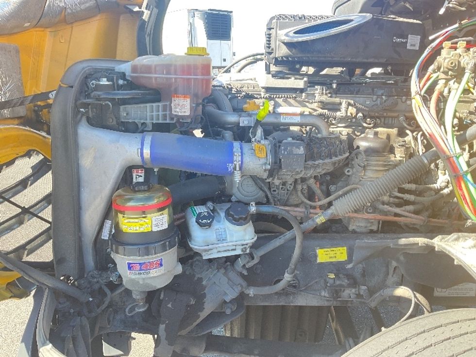 Day Cab Tractor-Heavy Duty Tractors-Freightliner-2020-T12664ST-Spokane Valley-WA-148,317\n\t\tmiles-$ 65,250 - Image 16