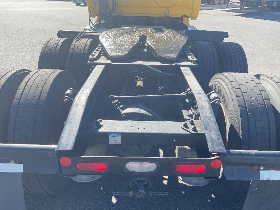 Day Cab Tractor-Heavy Duty Tractors-Freightliner-2020-T12664ST-Spokane Valley-WA-148,317\n\t\tmiles-$ 65,250 - Image 6