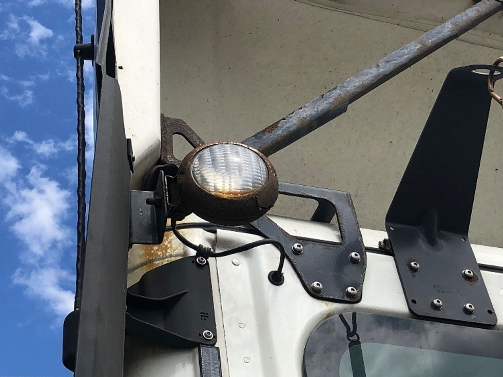 Day Cab Tractor-Heavy Duty Tractors-Freightliner-2020-T12664ST-Spokane Valley-WA-483,906\n\t\tmiles-$ 48,250 - Image 19