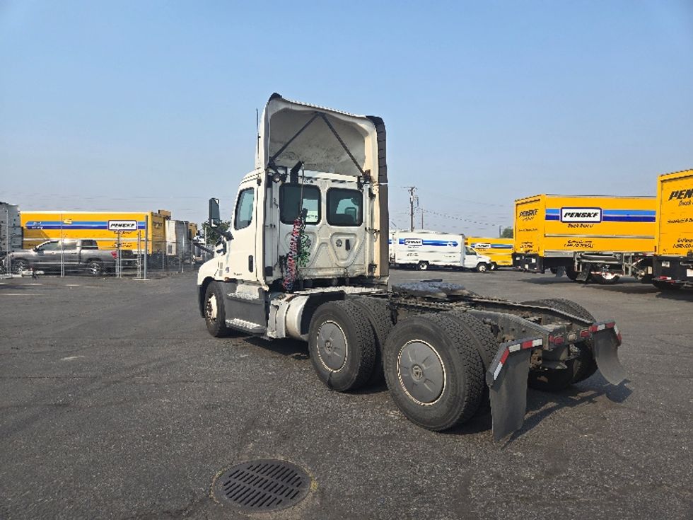 Day Cab Tractor-Heavy Duty Tractors-Freightliner-2020-T12664ST-Spokane Valley-WA-502,715\n\t\tmiles-$ 43,750 - Image 5