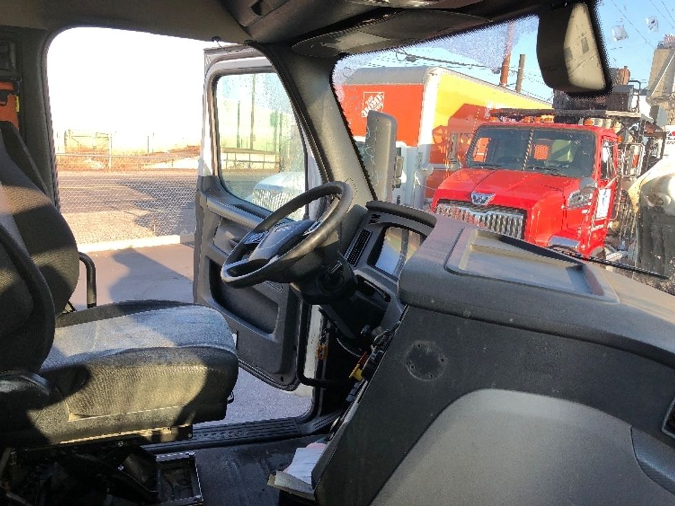 Day Cab Tractor-Heavy Duty Tractors-Freightliner-2020-T12664ST-Spokane Valley-WA-547,081\n\t\tmiles-$ 39,750 - Image 14