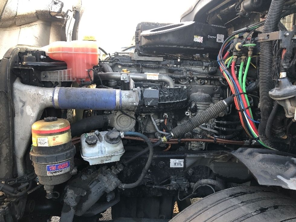 Day Cab Tractor-Heavy Duty Tractors-Freightliner-2020-T12664ST-Spokane-WA-552,905\n\t\tmiles-$ 42,250 - Image 15