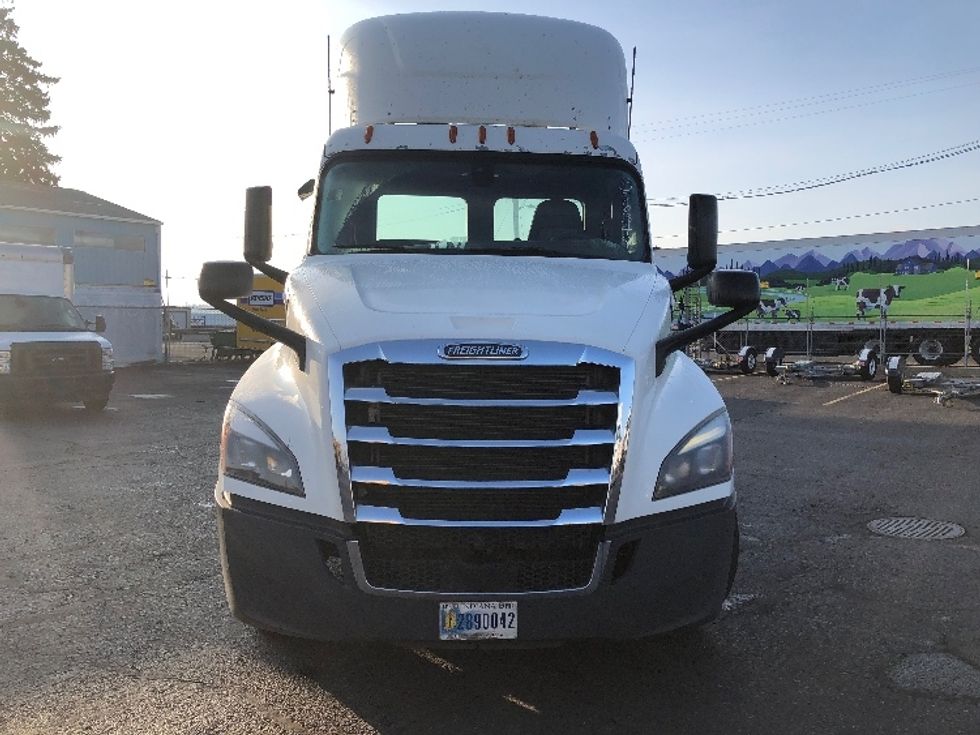 Day Cab Tractor-Heavy Duty Tractors-Freightliner-2020-T12664ST-Spokane-WA-552,905\n\t\tmiles-$ 42,250 - Image 2